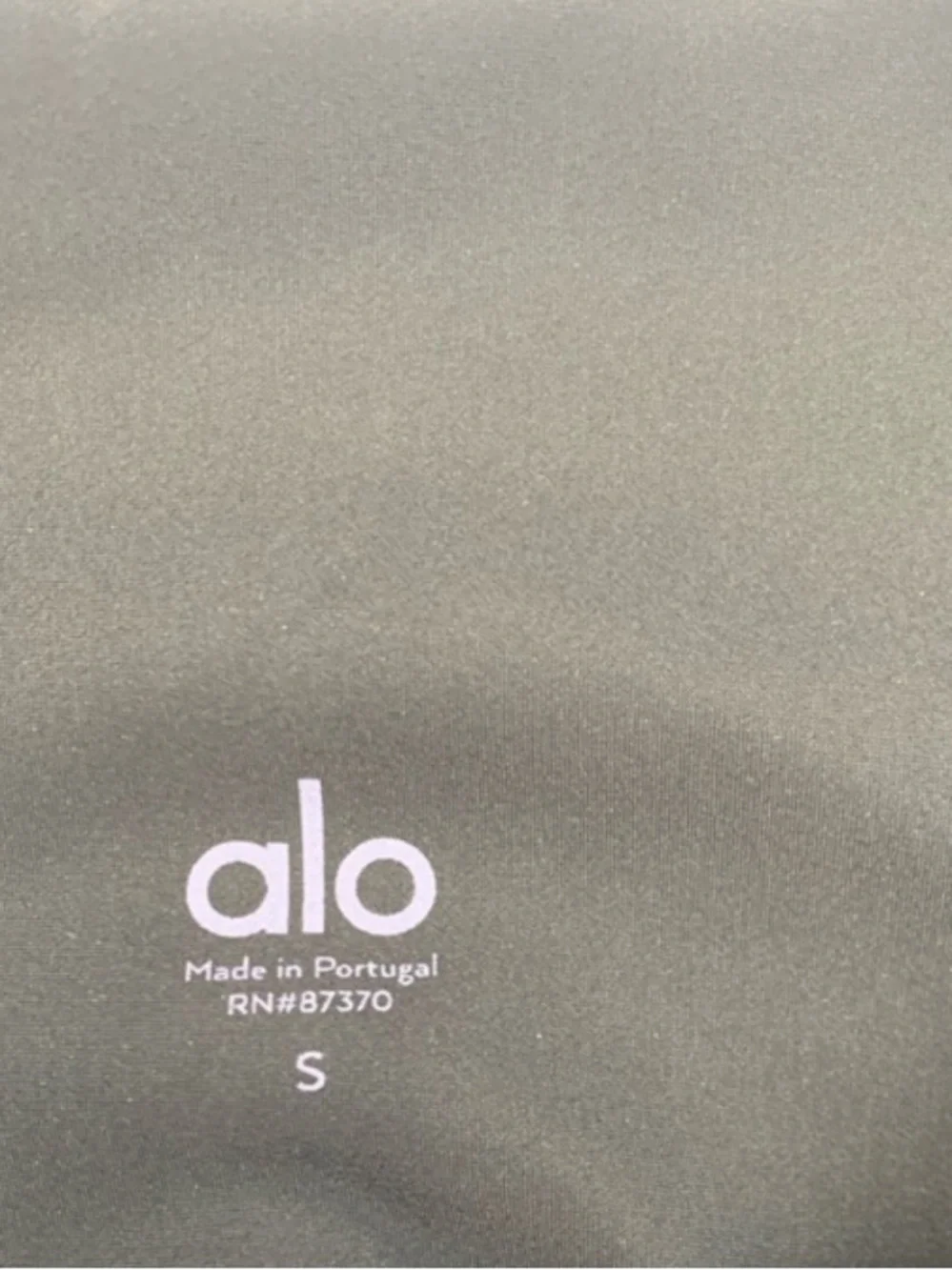 Alo size small warrior High-Waist Black Ripped Leggings yoga athletic